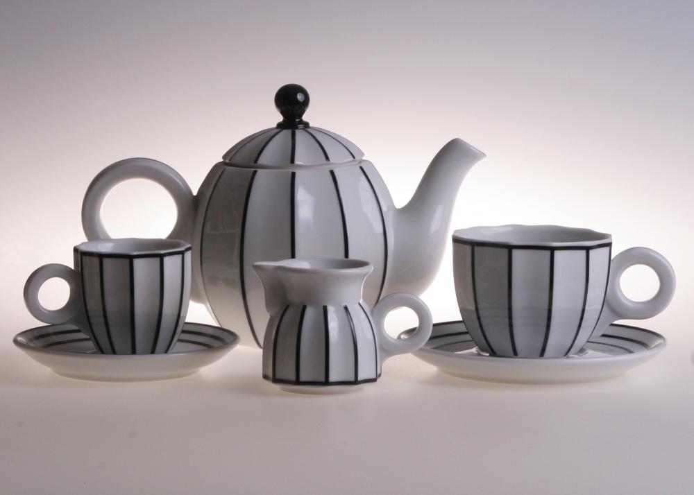 Retro Coffee & Tea Set – Czech Cubist Porcelain Design (Sarka Collection)